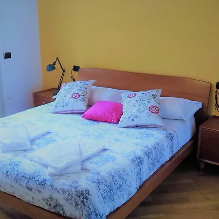 Bocconi Cozy Апартаменты *
